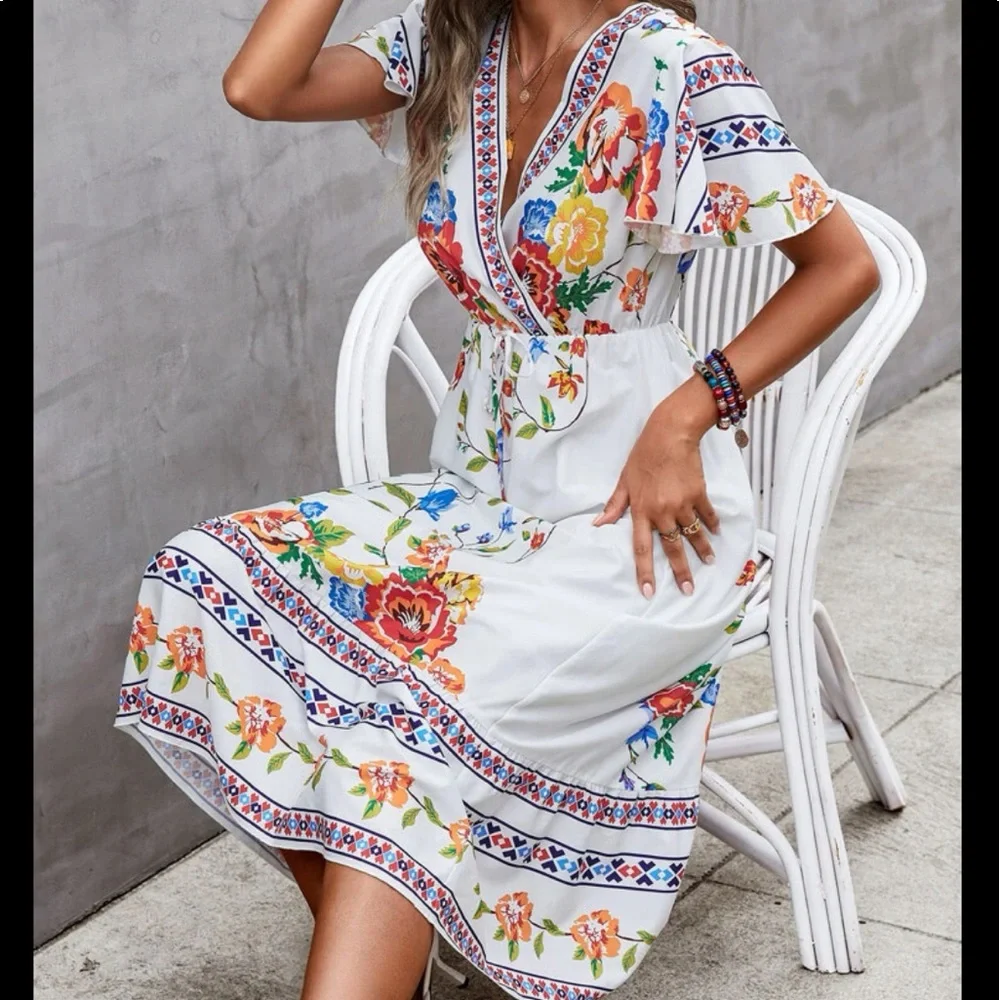 Boho Floral Print flutter Butterfly Sleeve Dress - Picture 5 of 8